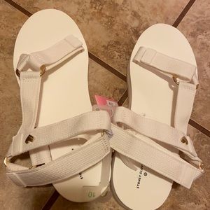 Stoney Clover Lane x Target. Sandal size 10. New